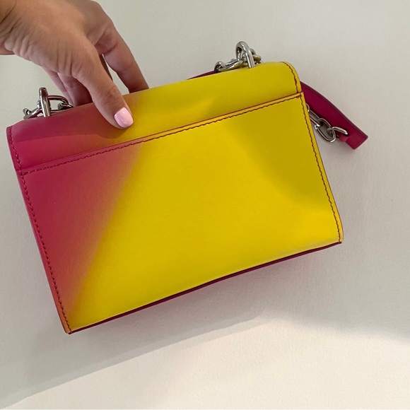 VERSACE VERSUS (Authentic) - Picture 6 of 8